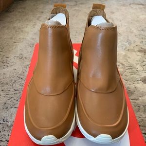 NEW IN BOX Nike Air Max Thea Mid